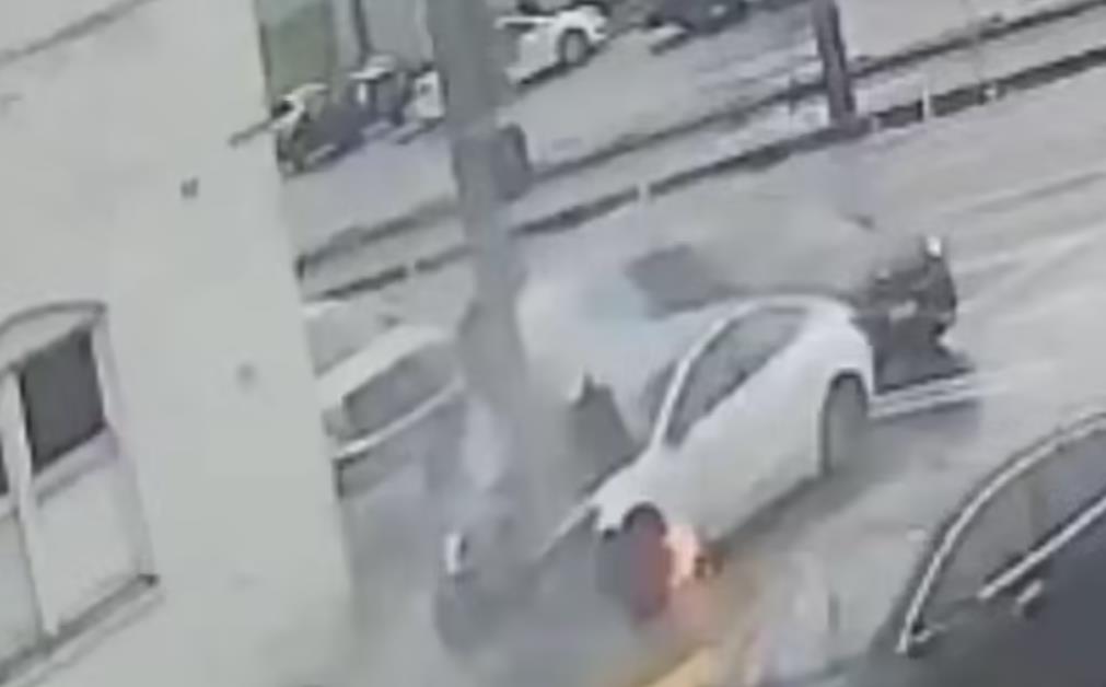 ‌特斯拉电子门把手设计再引诉讼：Model 3碰撞起火致乘客被困身亡