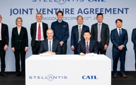 ‌Stellantis联手宁德时代在西班牙建41亿欧元电池工厂 欧洲对中国技术依赖加深