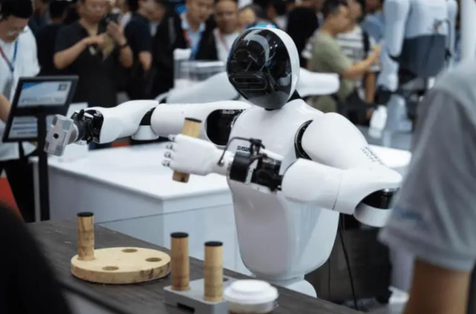 ‌机器人租赁价格“跳水”背后：技术革新推动具身智能产业平民化