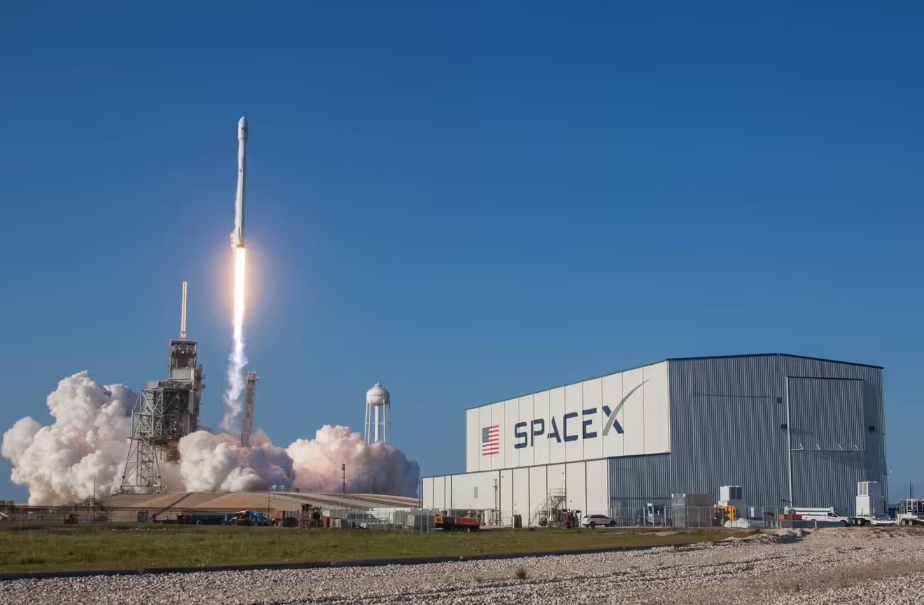 ‌SpaceX估值有望翻倍至8000亿美元 拟2026年IPO登顶美国私营公司榜首