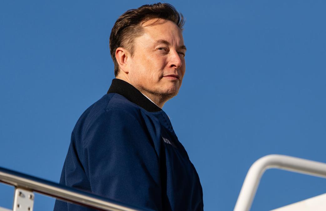 ‌全球首富马斯克的24小时：从牛排早餐到午夜工作的极简生活