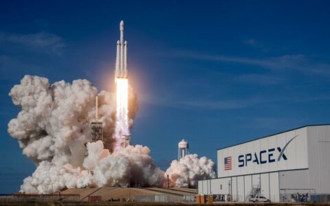 ‌SpaceX估值跃升至8000亿美元 谷歌母公司Alphabet账面收益将大幅增长