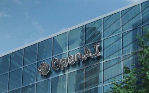 ‌OpenAI拟融资千亿美元估值或达8300亿 创AI行业融资纪录