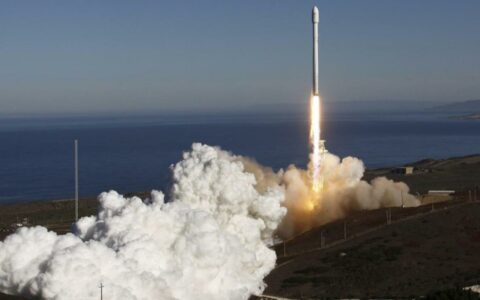美国“星链”一颗卫星或爆炸失联 太空碎片引发轨道安全警报