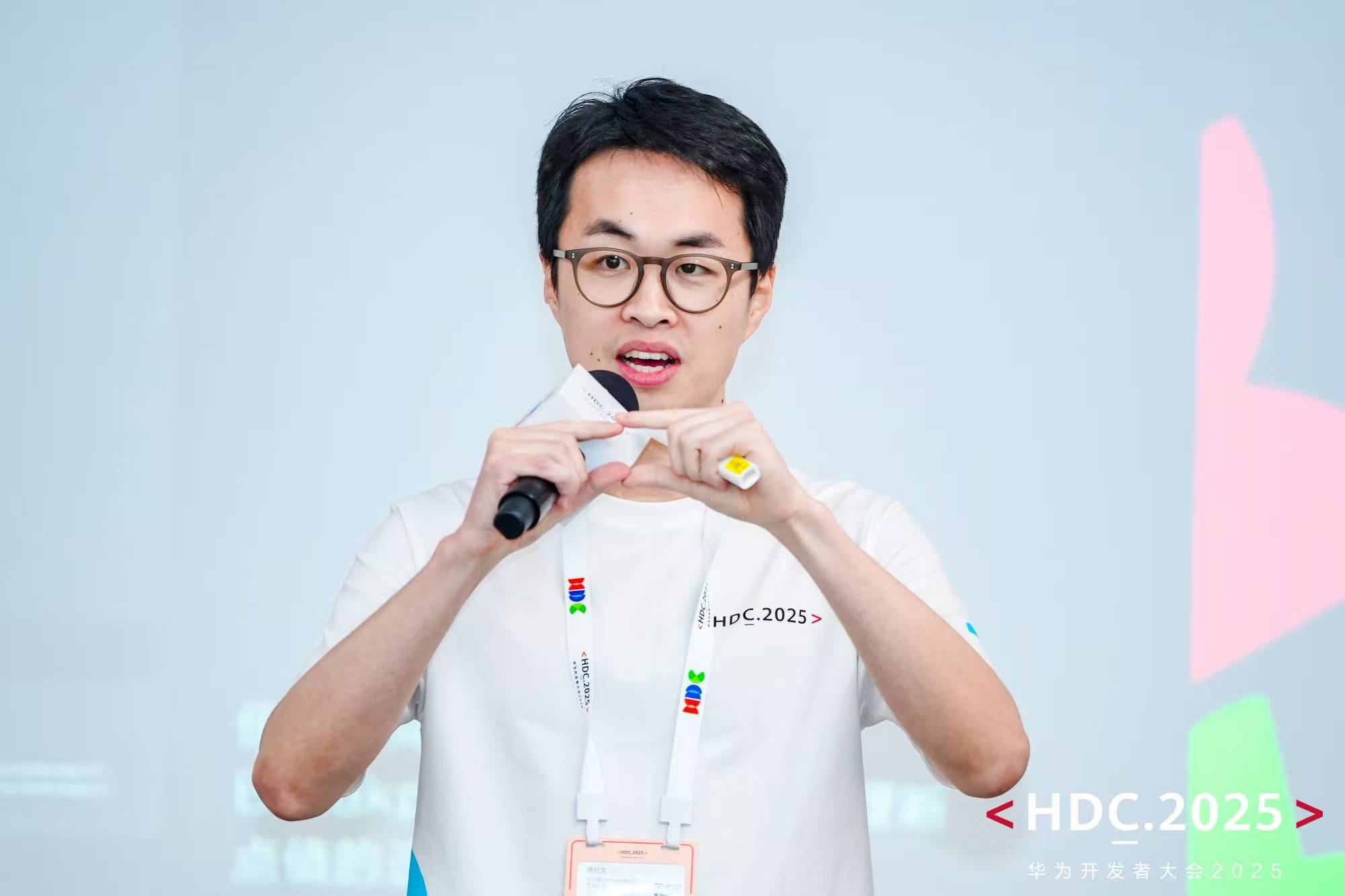 首批鸿蒙极客:开发圈“金IP”的硬核实力