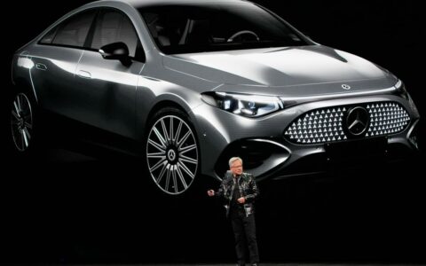 【CES 2026】英伟达发布Alpamayo汽车大模型平台，推进自动驾驶智能化进程
