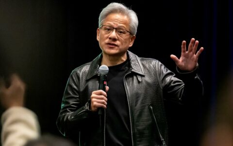黄仁勋获IEEE最高荣誉奖章 表彰其推动计算革命