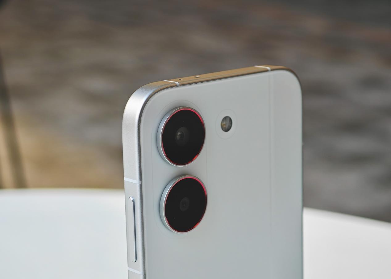 实测REDMI Turbo 5：性能重构与续航极限进阶