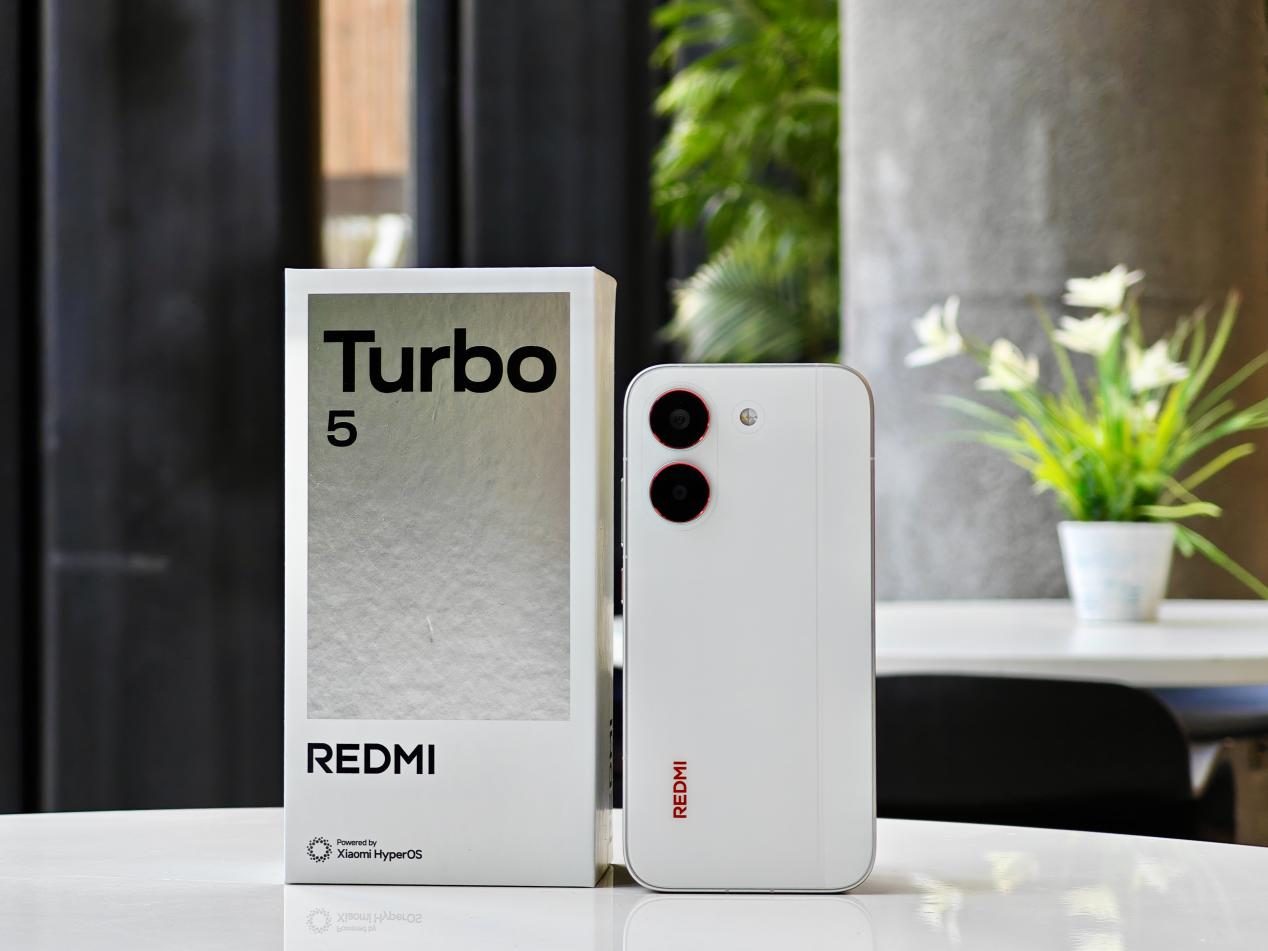 实测REDMI Turbo 5：性能重构与续航极限进阶