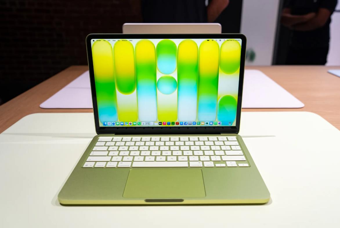 苹果发布MacBook Neo:4599元起售,多项配置妥协