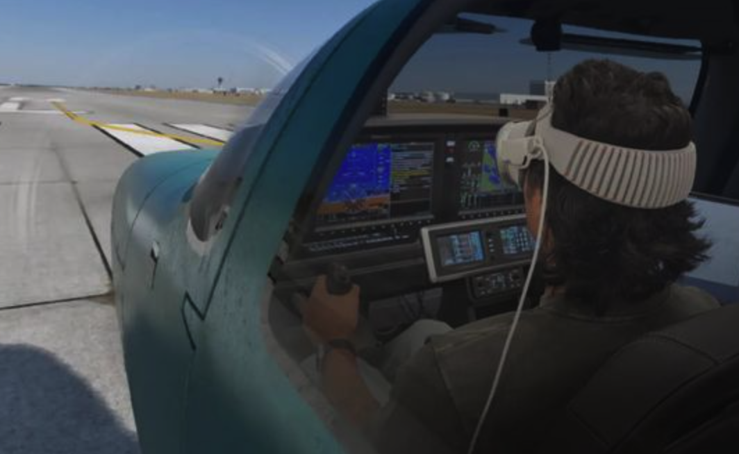 苹果Vision Pro将迎“全球最先进飞行模拟器”X-Plane 12