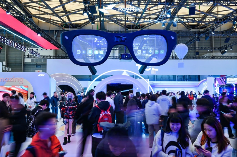 TCL实业AWE 2026焕新打造品牌活力乐园,“屏显+AI”让智慧生活触手可及