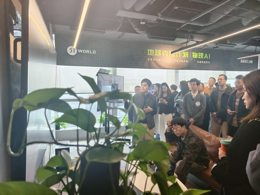 五一视界发布首款“物理直觉”世界模型，物理AI迈入“直觉时代”
