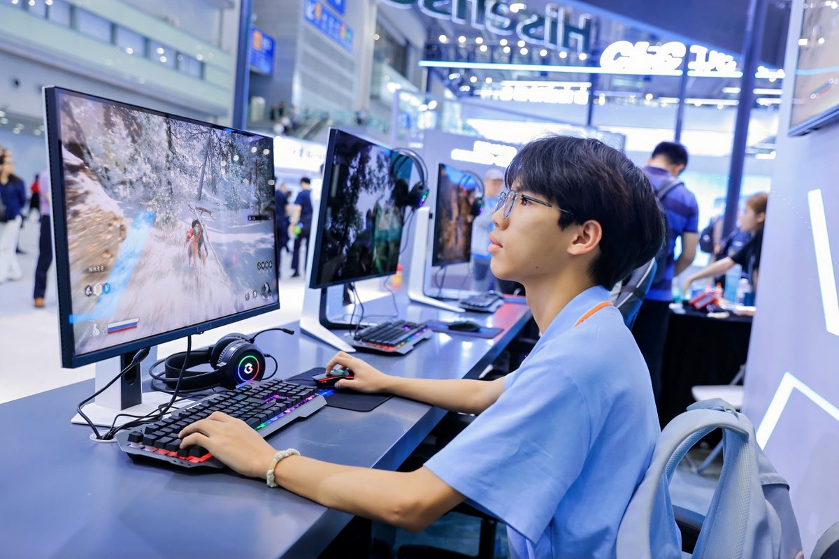 荣誉加冕!海信RGB-Mini LED电视亮相CITE2026斩获行业至高金奖