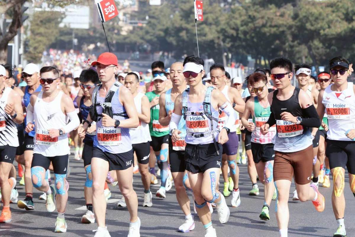 8届青马“全勤跑者”打卡海尔智跑之家