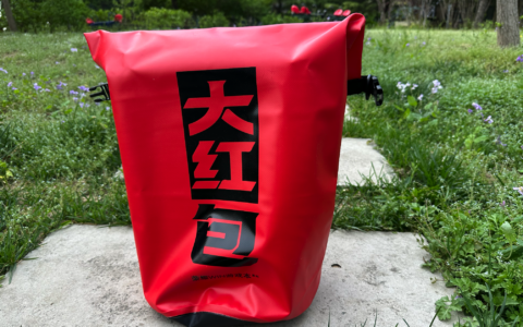 荣耀WIN游戏本“大红包”开箱：还没开打，我已经赢了半个朋友圈
