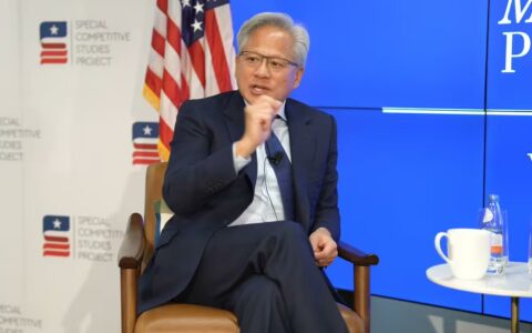 黄仁勋：英伟达在华AI加速器市场份额已降至零