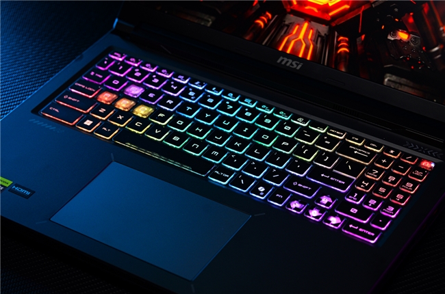 升级全新模具+双烤200W越级性能,微星神影16 Max新品预约中