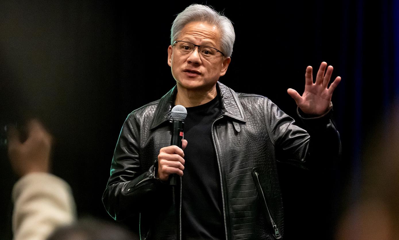 黄仁勋寄语应届生：别怕AI，当下是开启事业的最佳时机