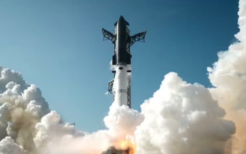 FAA要求SpaceX调查星舰助推器故障，暂停后续发射