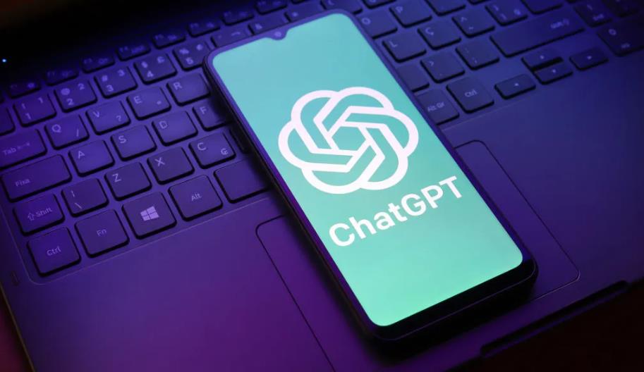 OpenAI升级ChatGPT应用：长按发送键可选智能等级，网页新增对话目录