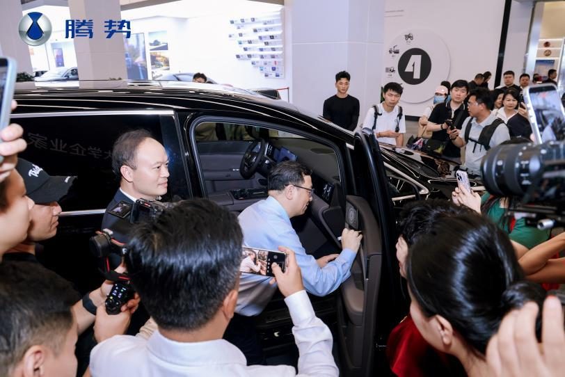 北京大学企业家代表团到访比亚迪总部暨腾势汽车尊享交付仪式