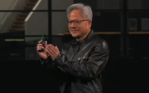 黄仁勋：英伟达季度收入逼近千亿美元，Rubin Ultra 架构未延期