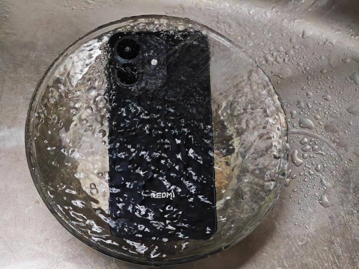 REDMI Note 17 Pro真实体验：金刚品质防水防摔