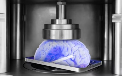 AI模型瘦身登陆iPhone：Bonsai 27B实现手机端“DeepSeek时刻”