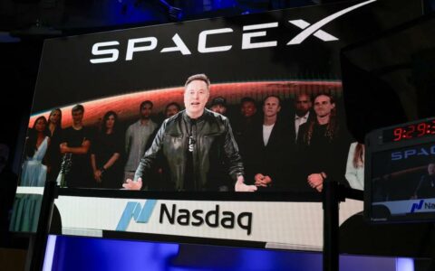 SpaceX股价跌破135美元发行价，市值较高点蒸发超1万亿美元