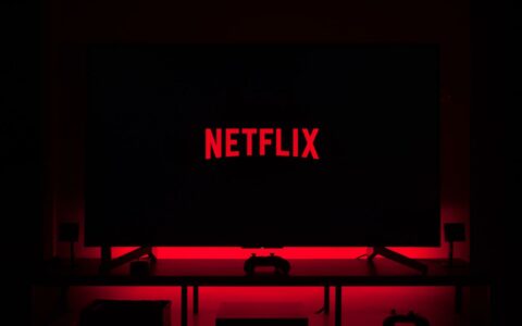 Netflix发布2026财年Q2财报：营收125.6亿美元双位数增长，股份回购创纪录