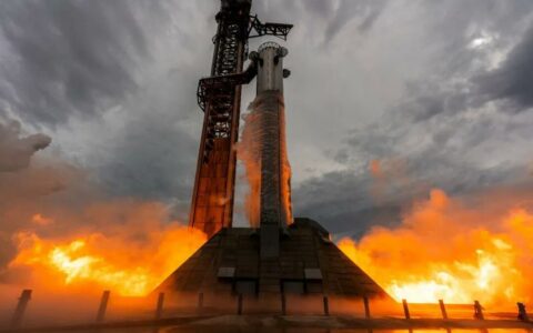 SpaceX第13次星舰试飞倒计时最后时刻中止，4台引擎未能点火