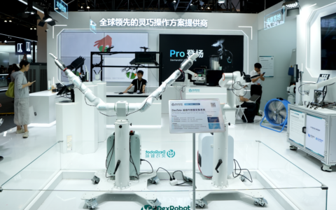 灵巧智能亮相WAIC，全栈自研驱动具身智能产业化落地