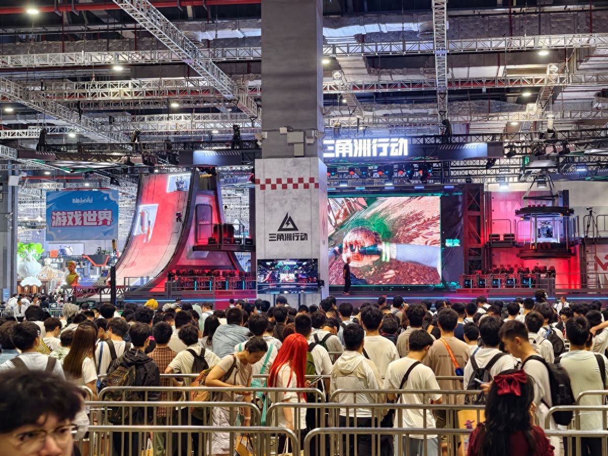 Intel笔记本上演“五世同堂”!是实力 也是无奈