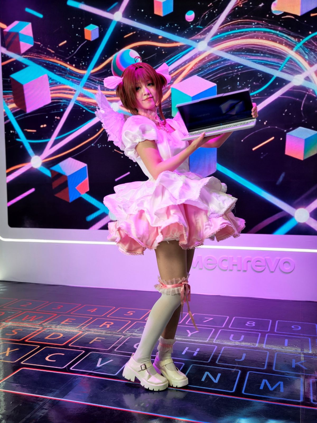 Intel笔记本上演“五世同堂”!是实力 也是无奈