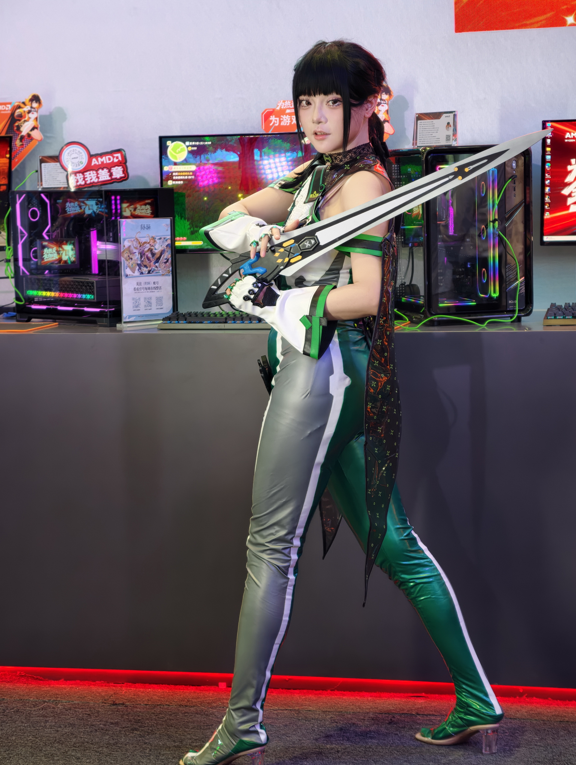 Intel笔记本上演“五世同堂”!是实力 也是无奈