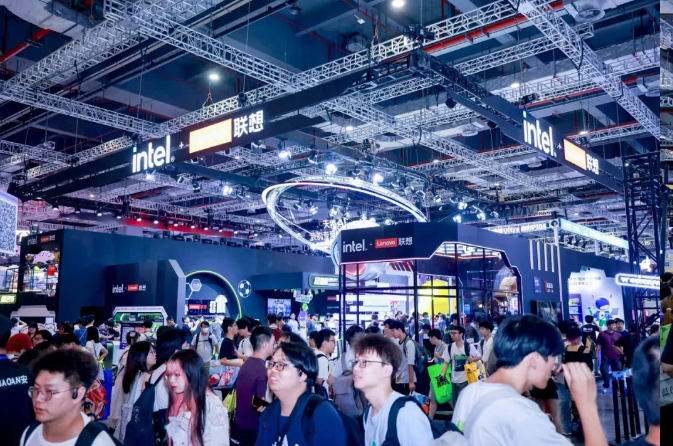 酷睿Ultra战力Plus,英特尔携九大合作伙伴亮相Bilibili World 2026