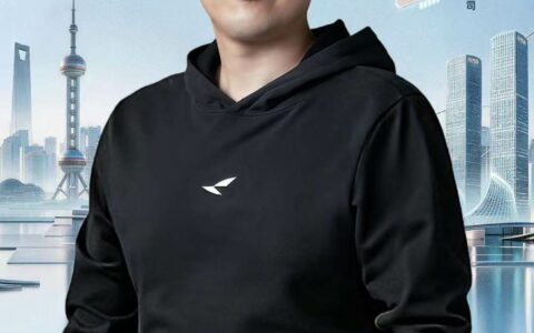 AI眼镜将创造十倍于手机的社会价值！雷鸟李宏伟荣膺“2026年度AI人物”