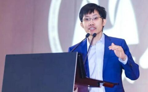 梁文锋四小时投资人会议实录曝光：DeepSeek不做下一个腾讯，克制才是通往AGI的最优解