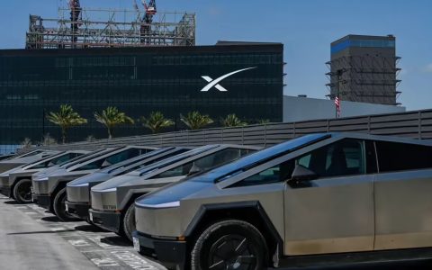 SpaceX市值蒸发超1.2万亿美元，股价较高点几近腰斩