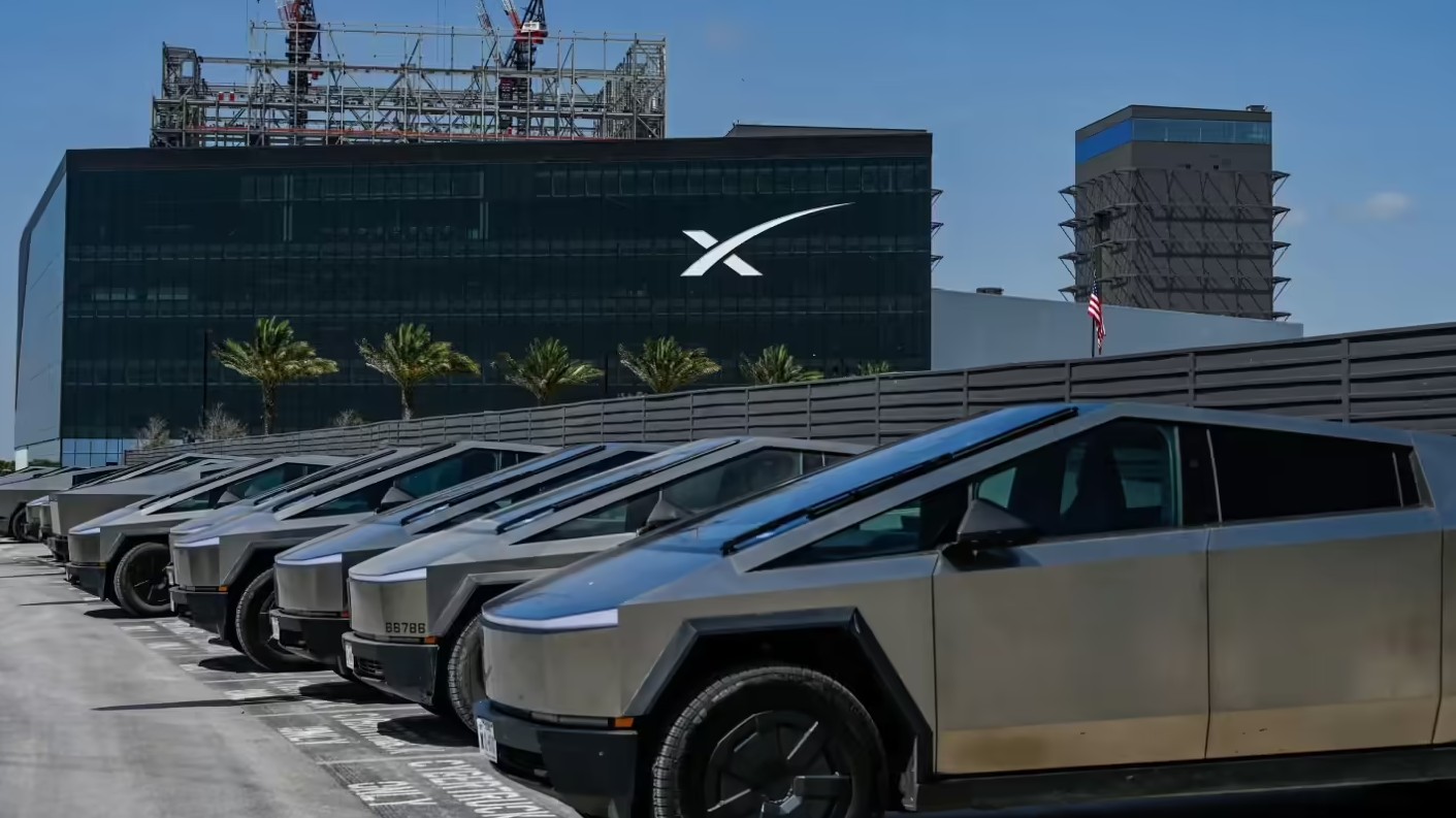 SpaceX市值蒸发超1.2万亿美元，股价较高点几近腰斩