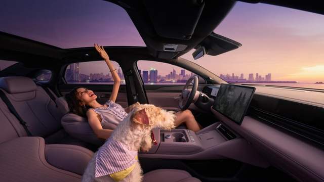 比亚迪秦MAX EV/DM-i双车上市,重新定义B级轿车价值标准