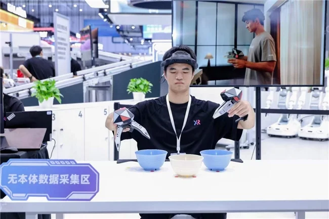 自变量机器人亮相WRC:最“广”家庭服务走进千家万户,最“深”物流分拣突破行业极限