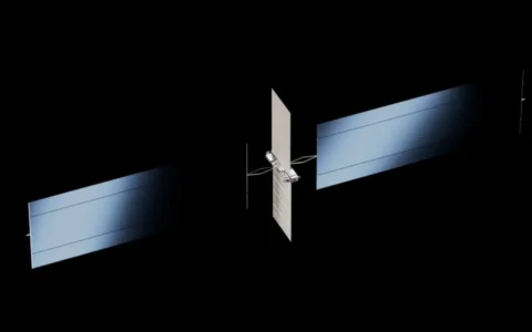 SpaceX联手英伟达打造太空AI数据中心，首批卫星明年四季度发射