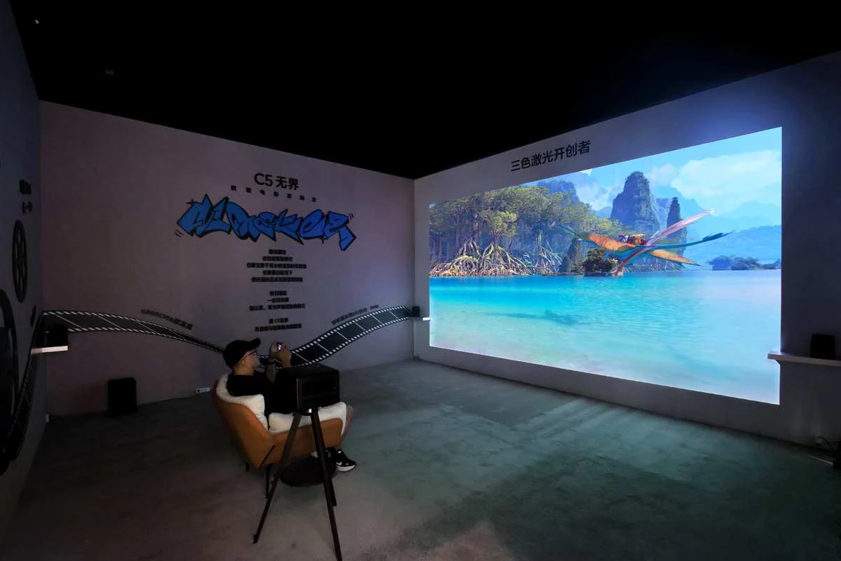直击青博会现场:Vidda用全场景活力定义“年轻人的专业影音游戏品牌”