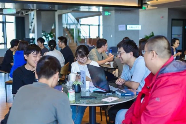 从不敢说到放心用:密态计算的第一个验证场背后,藏着AI的万亿新底座