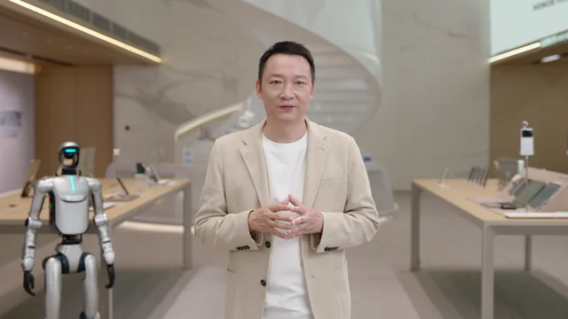 荣耀CEO李健:荣耀把 AI 探索的无人区走成主干道