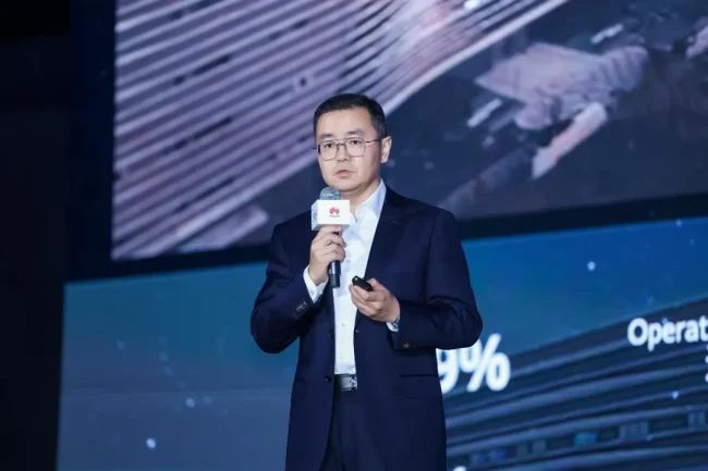 打造AI基础设施新范式,华为源网荷储AIDC解决方案亮相