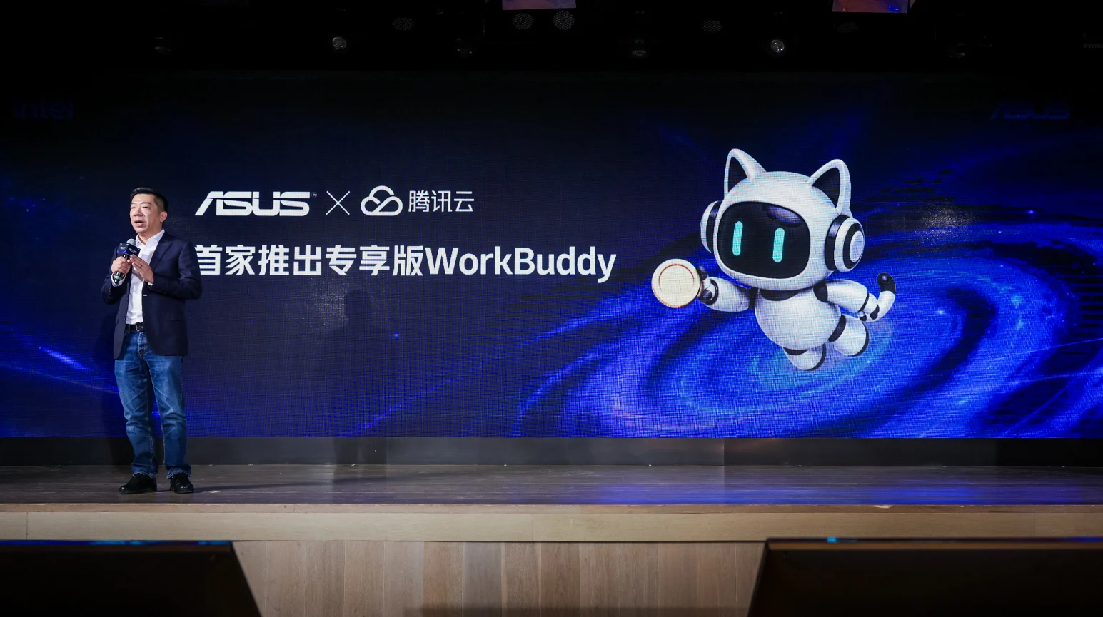 破晓先行,智领未来!华硕商用破晓家族拥抱AI Agent时代