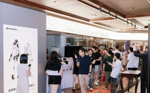 门店爆满！启元机器人线下迎来打卡潮